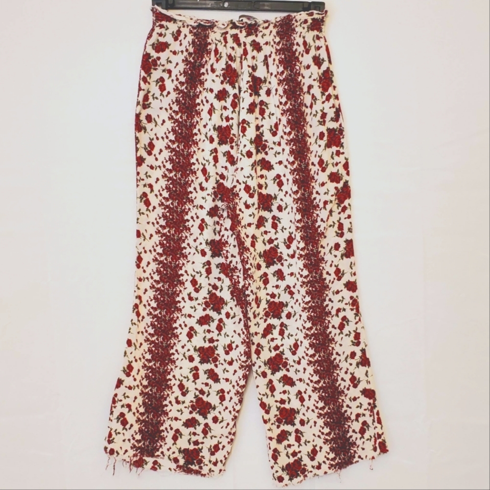 Rose Floral Print Raw Edge Cropped Wide Leg Pants